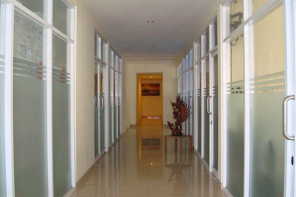 Ap Apartment *