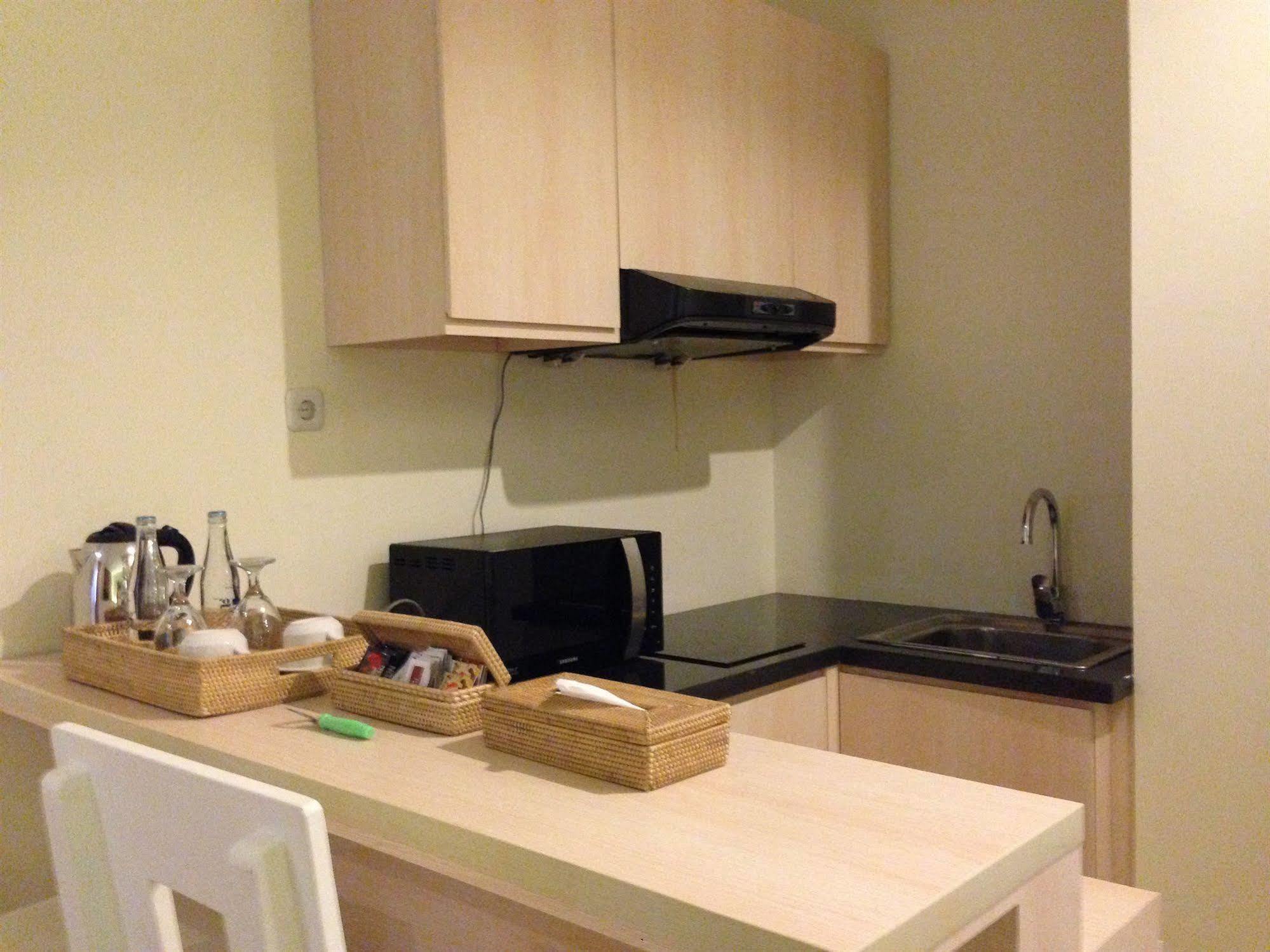 Ap Apartment *